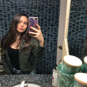 Meet your Posher, Deziree